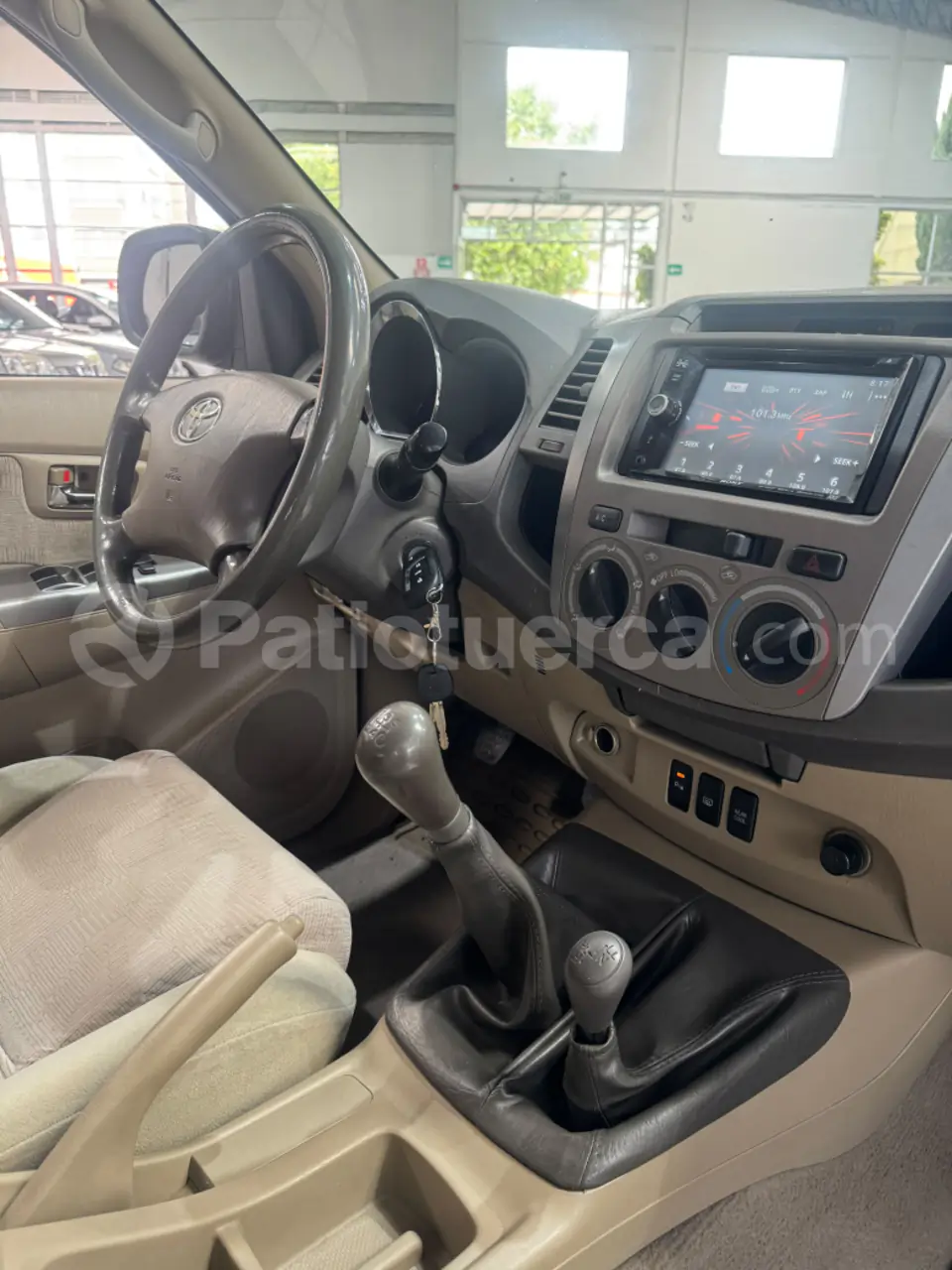 Foto 8 de Toyota Fortuner 2.7