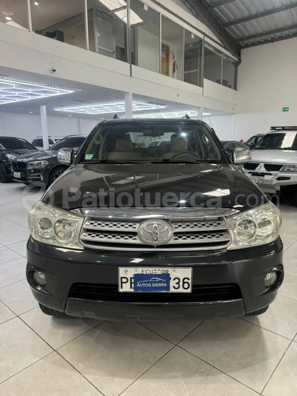 Foto 3 de Toyota Fortuner 2.7