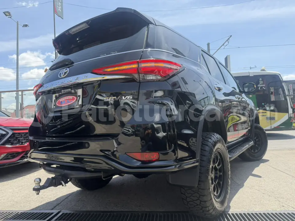 Foto 6 de Toyota Fortuner 4.0