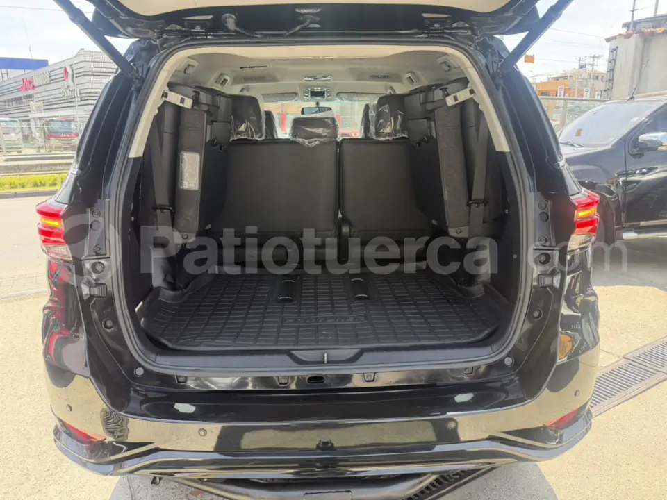 Foto 30 de Toyota Fortuner 4.0