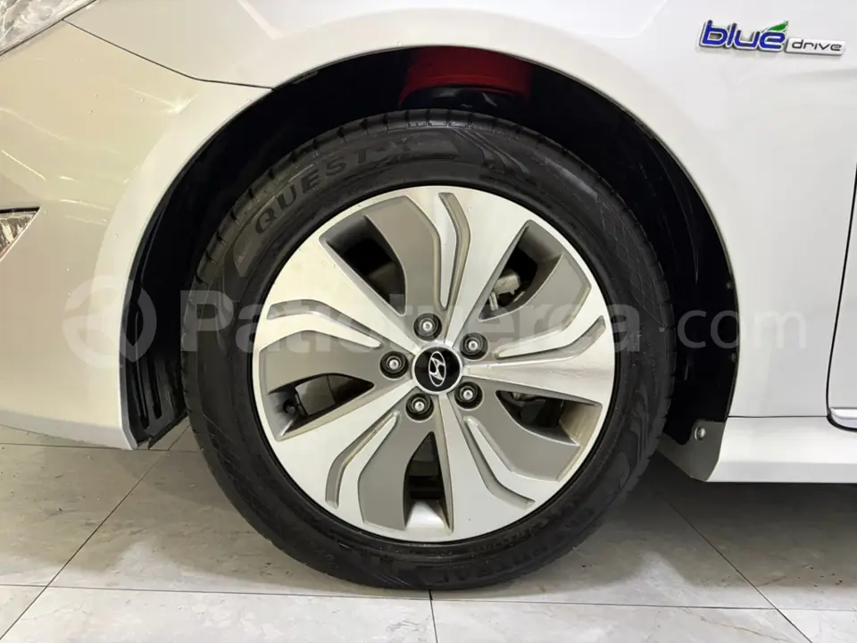 Foto 32 de Hyundai Sonata Fe