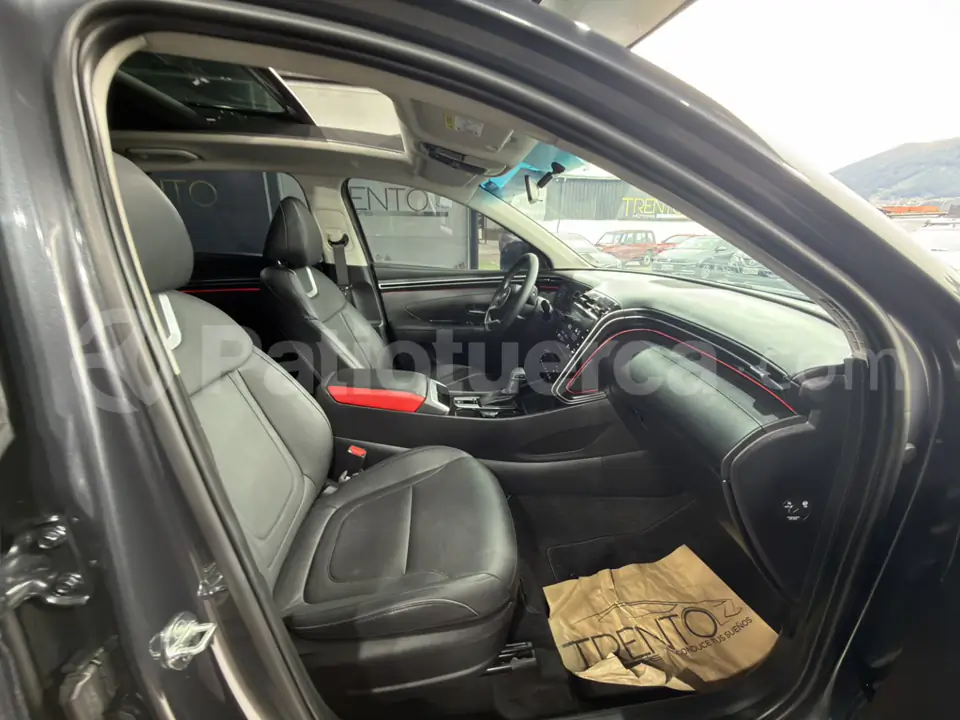 Foto 13 de Hyundai TUCSON NX4E GL