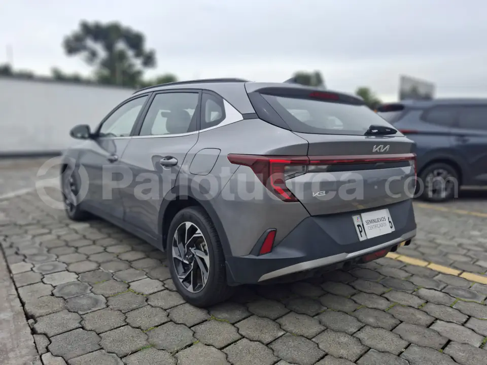 Foto 7 de Kia K3 CROSS