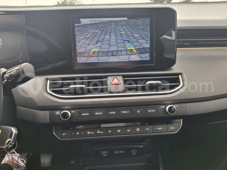 Foto 13 de Kia K3 CROSS