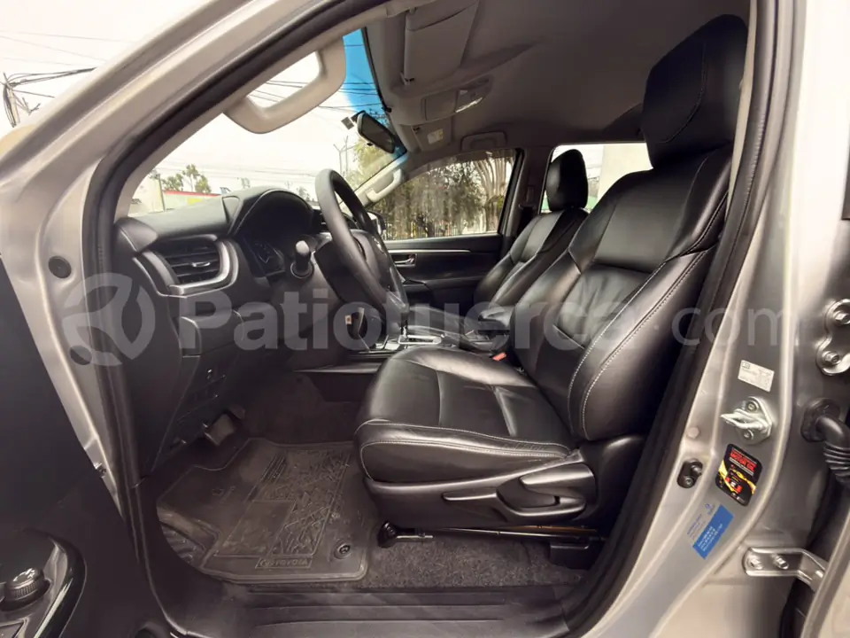 Foto 8 de Toyota Fortuner