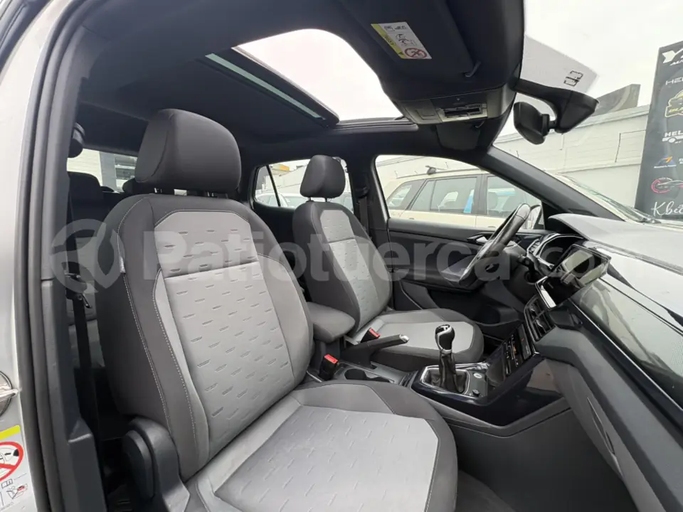 Foto 12 de Volkswagen T-CROSS CONFORTLINE AC