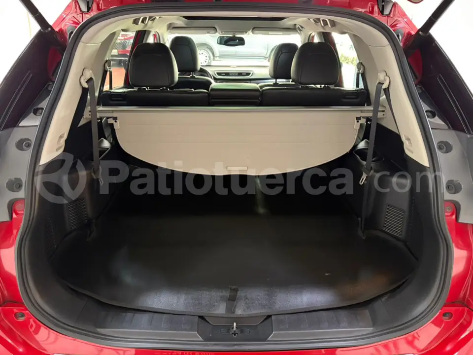 Foto 11 de Nissan X-Trail Exclusive CVT