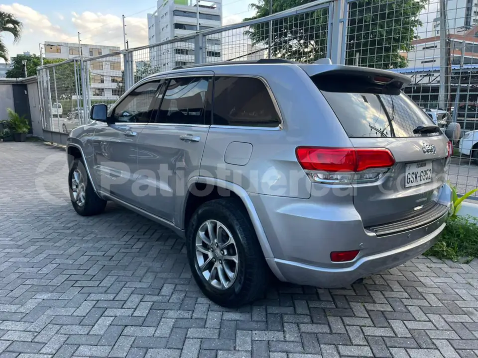 Foto 2 de Jeep Cherokee Laredo