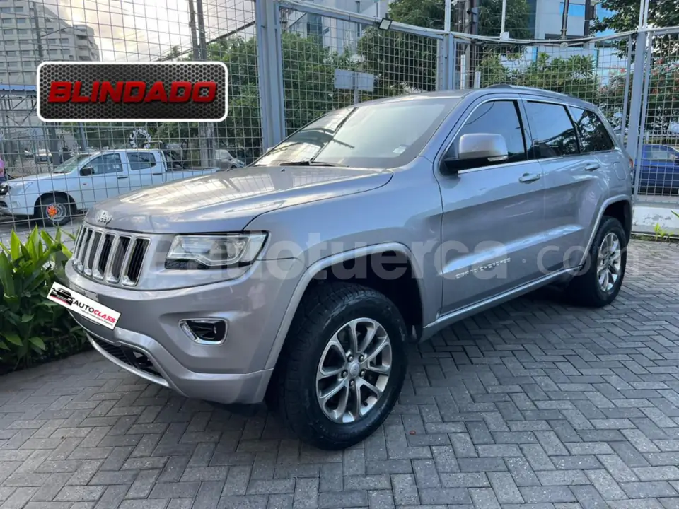 Foto 1 de Jeep Cherokee Laredo
