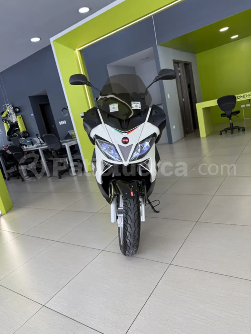 Foto 6 de Aprilia SR Max 300