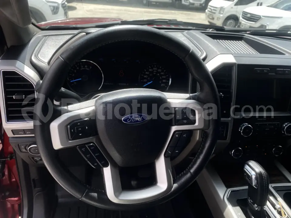 Foto 3 de Ford F150 Lariat