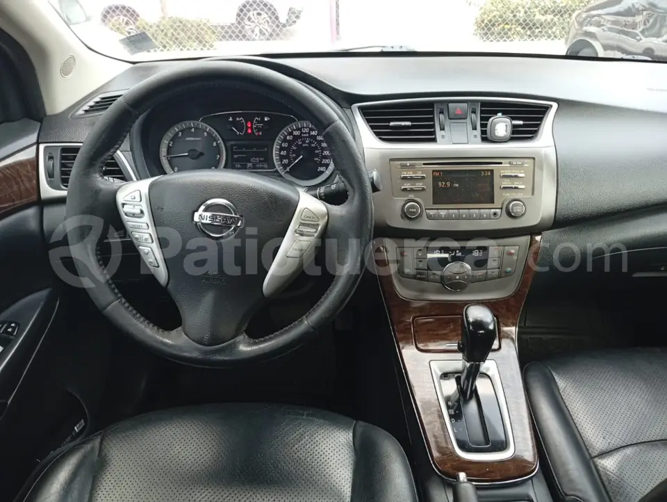 Foto 5 de Nissan Sentra Exclusive