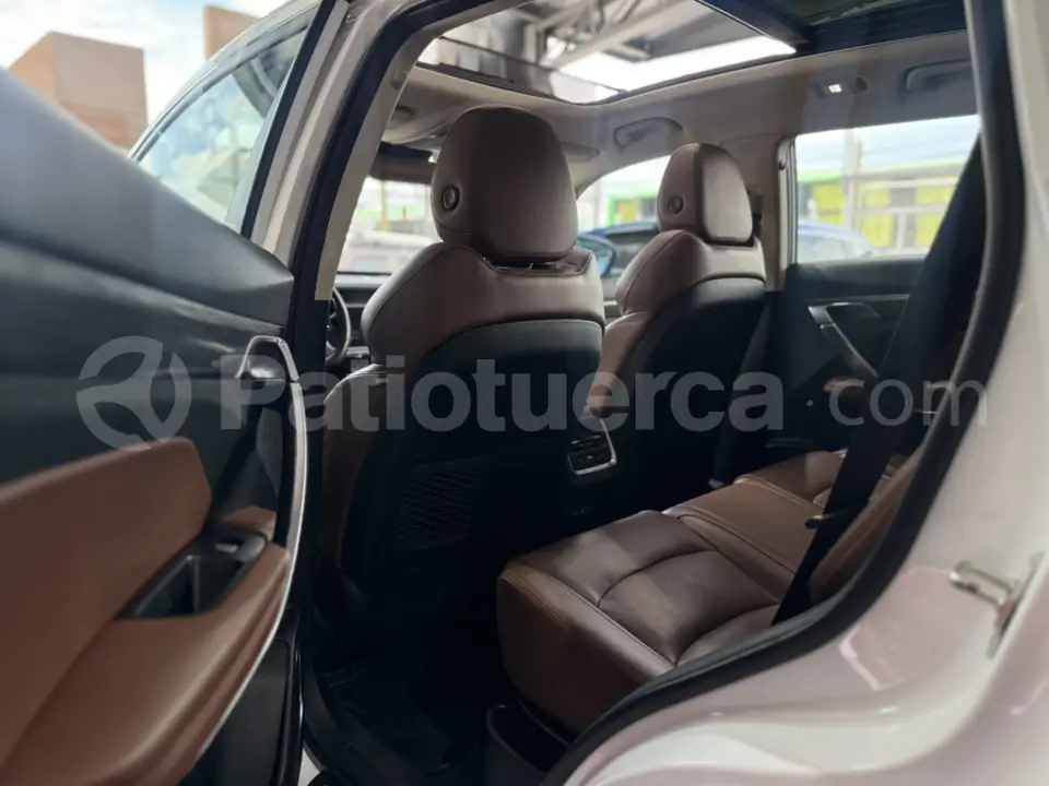 Foto 7 de Geely Azkarra