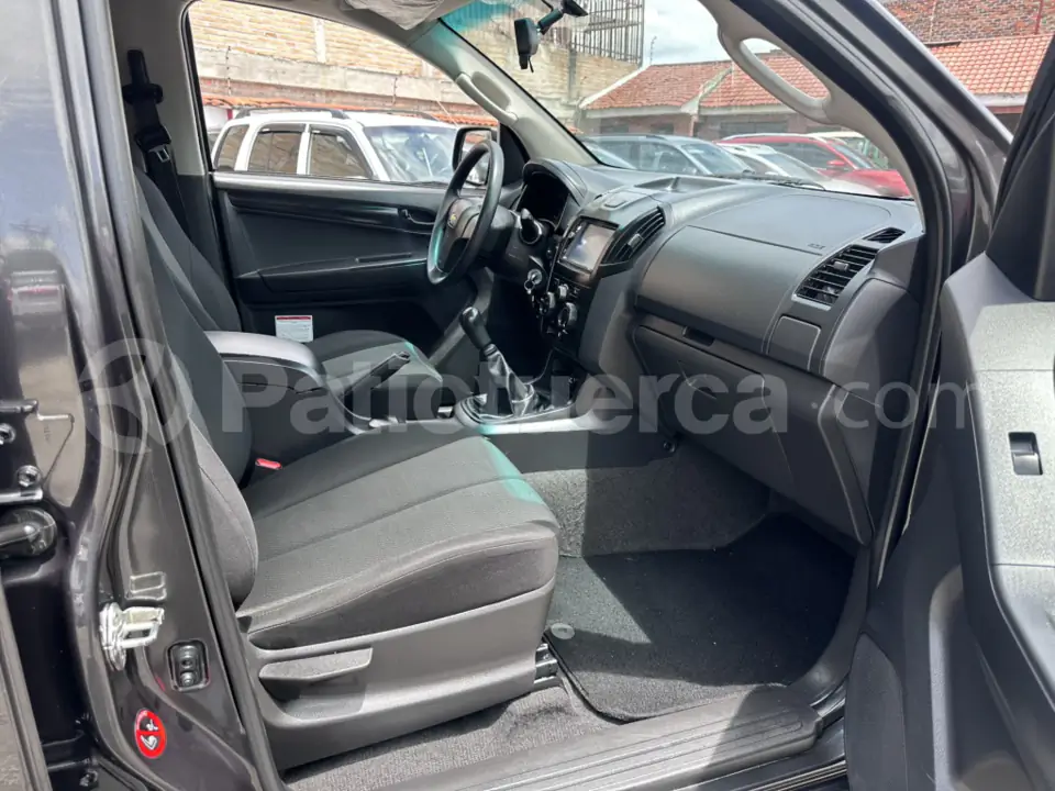 Foto 9 de Chevrolet D-MAX CRDI HI RIDE