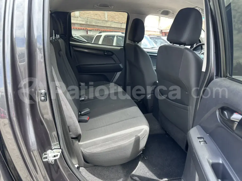 Foto 11 de Chevrolet D-MAX CRDI HI RIDE