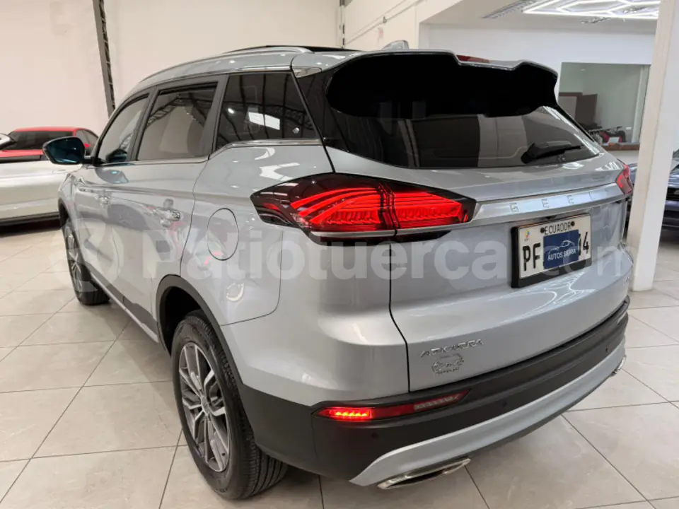 Foto 3 de Geely Azkarra