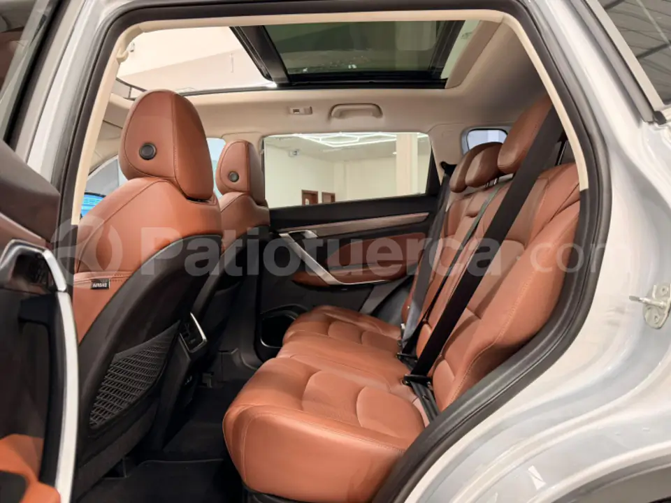 Foto 10 de Geely Azkarra