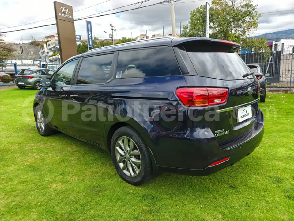 Foto 4 de Kia Carnival