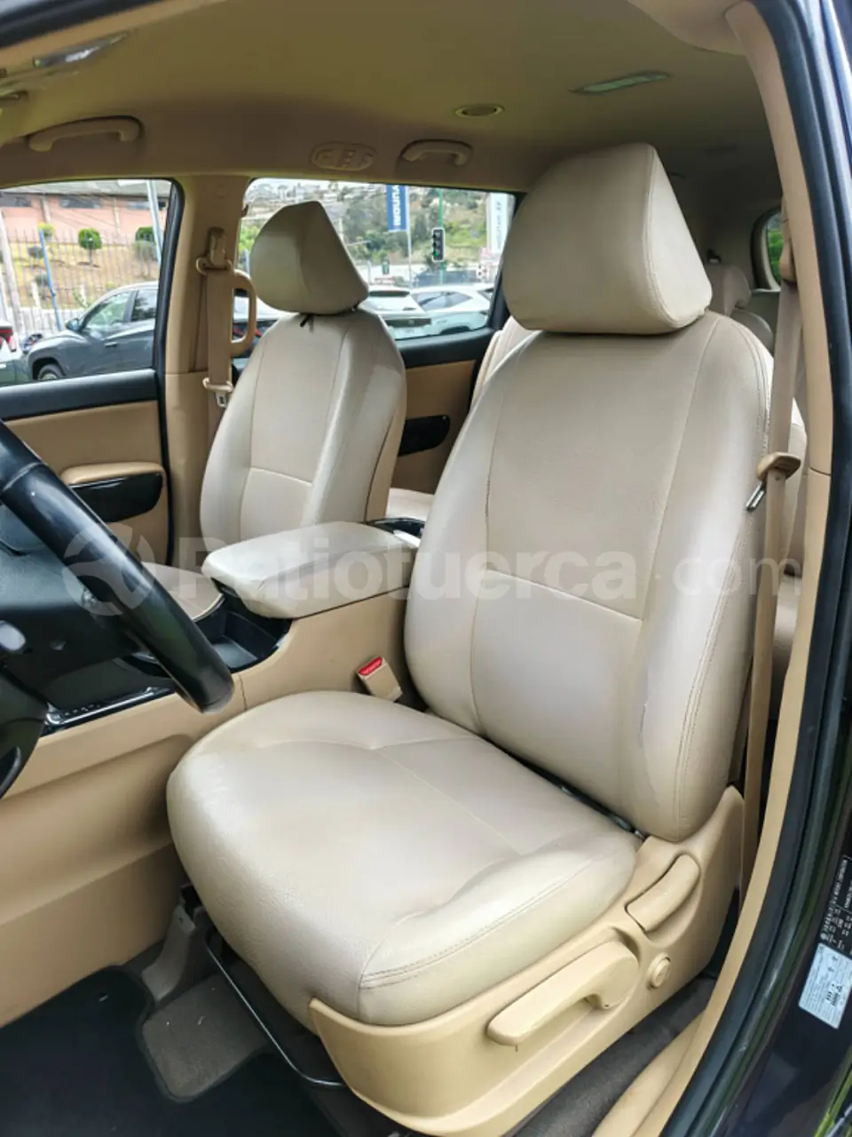 Foto 11 de Kia Carnival