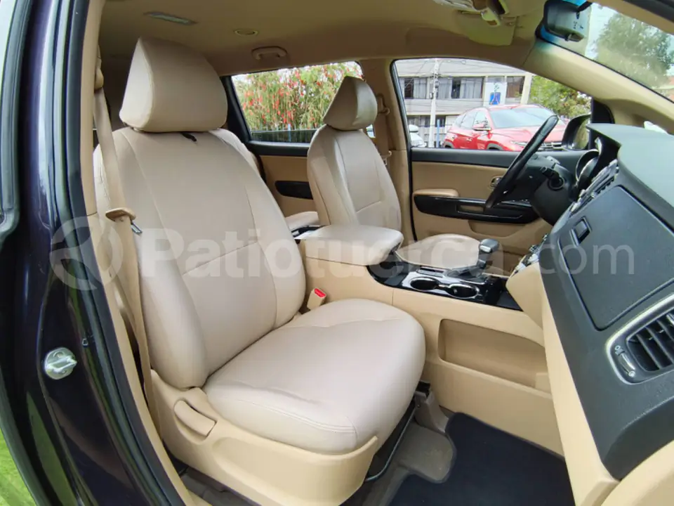 Foto 14 de Kia Carnival