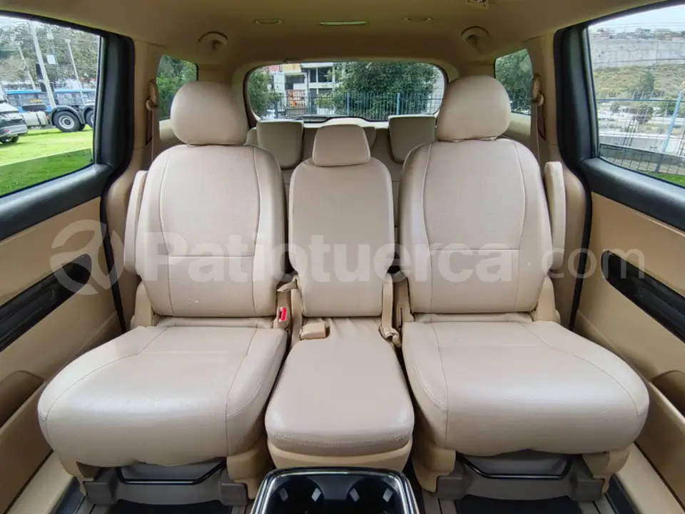 Foto 15 de Kia Carnival