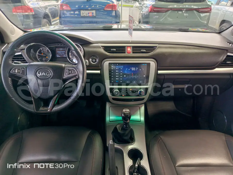 Foto 7 de JAC T8 LUXURY