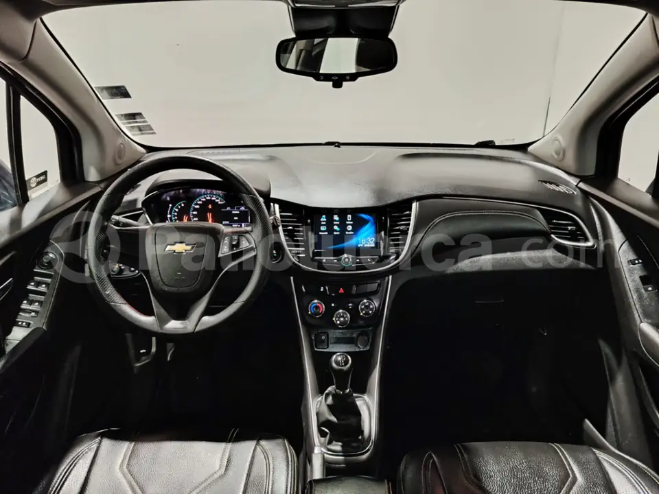 Foto 18 de Chevrolet Tracker LS