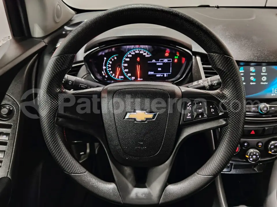 Foto 19 de Chevrolet Tracker LS