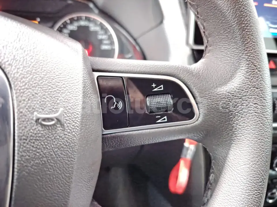 Foto 17 de Audi Q5 TFSI TIPTRONIC