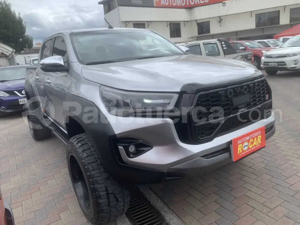 Foto 2 de Toyota Hilux CD 4x4 Diesel