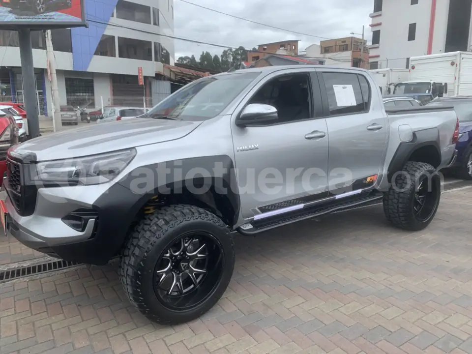 Foto 3 de Toyota Hilux CD 4x4 Diesel