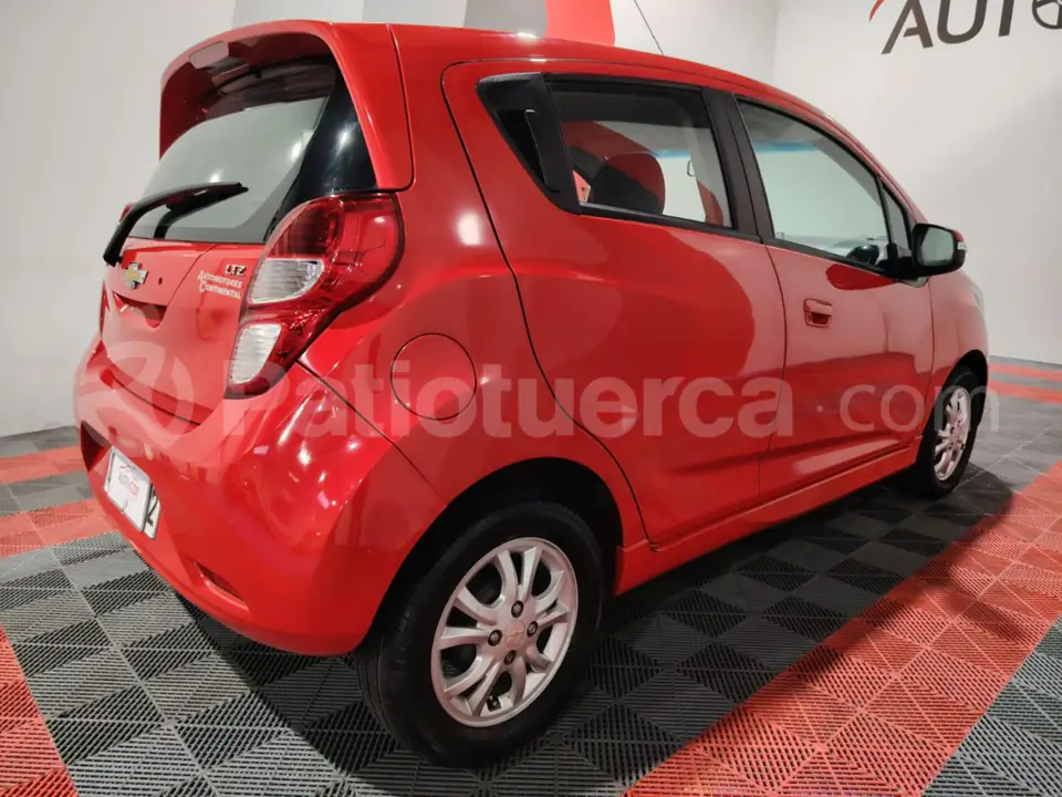 Foto 6 de Chevrolet Spark GT