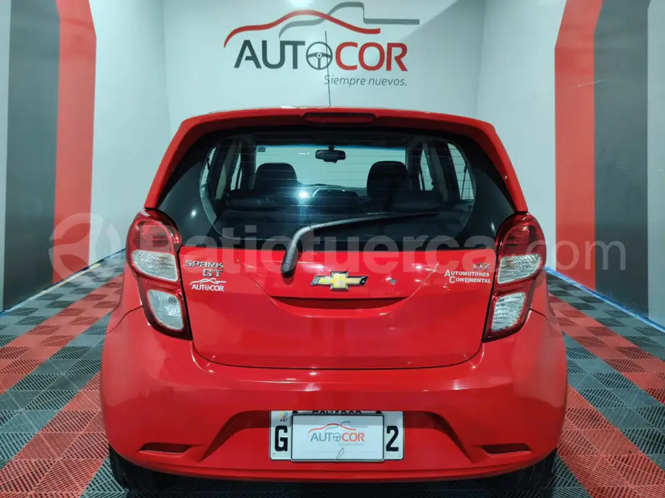 Foto 7 de Chevrolet Spark GT