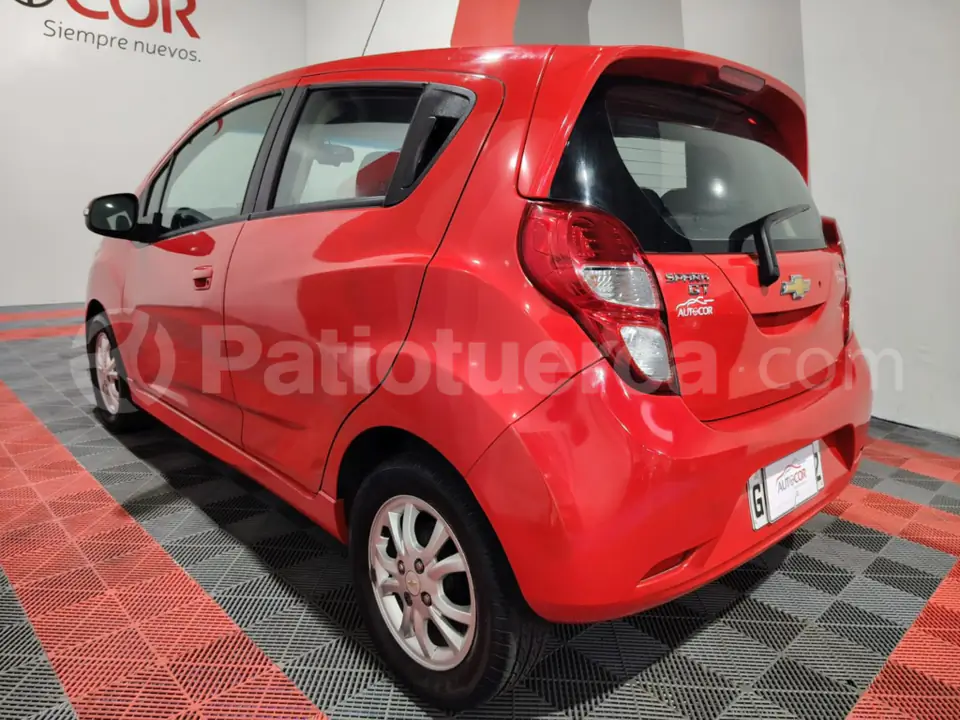 Foto 8 de Chevrolet Spark GT