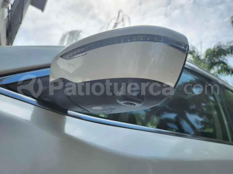 Foto 11 de Nissan XTRAIL EXCLUSIVE