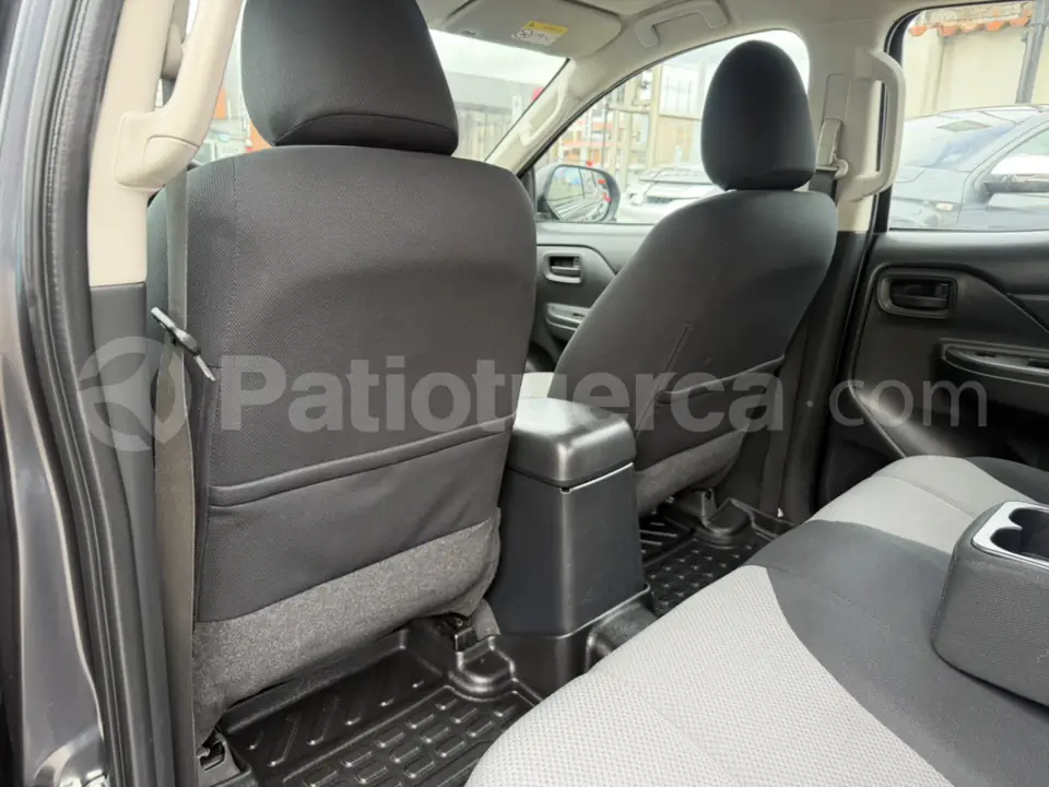 Foto 32 de Mitsubishi L200 Triton