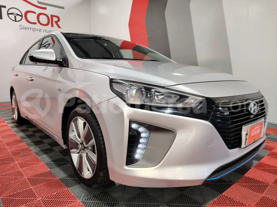Foto 5 de Hyundai Ioniq Hybrid