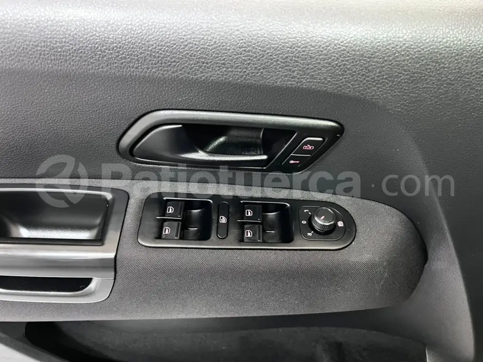 Foto 14 de Volkswagen Amarok TDI