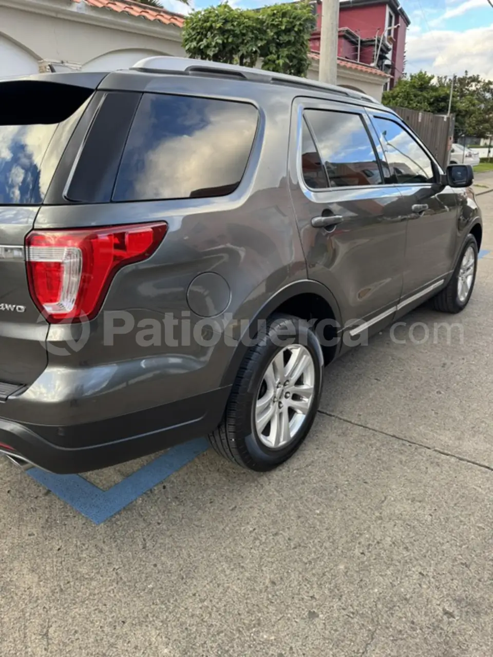 Foto 5 de Ford Explorer XLT