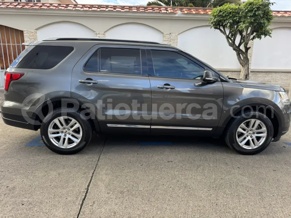Foto 6 de Ford Explorer XLT