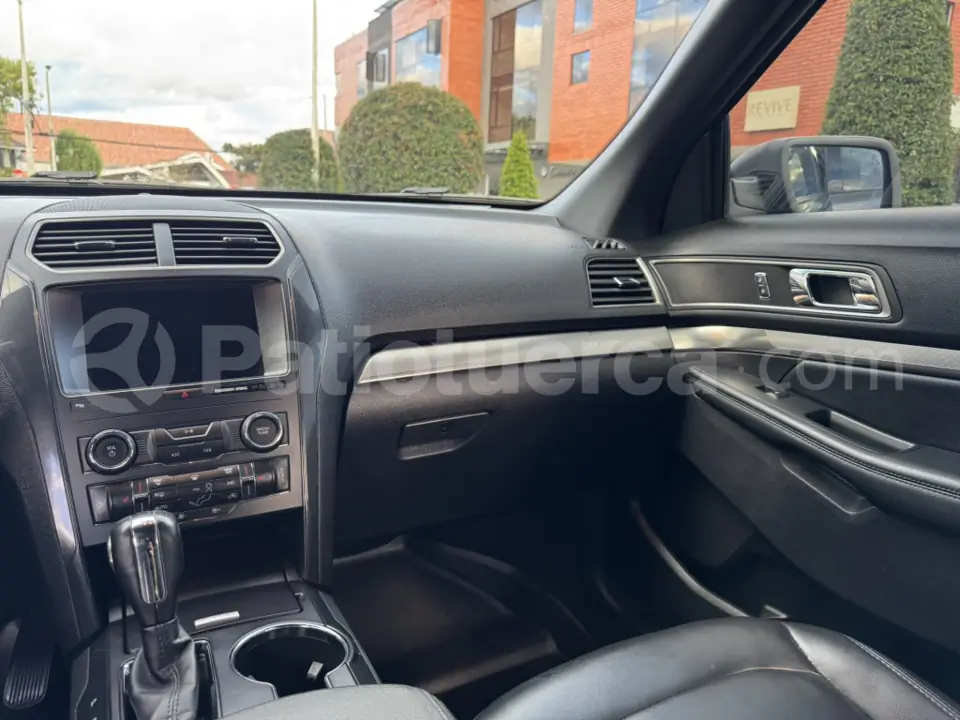 Foto 11 de Ford Explorer XLT