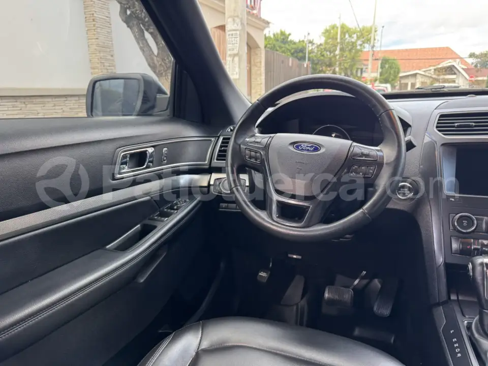 Foto 12 de Ford Explorer XLT