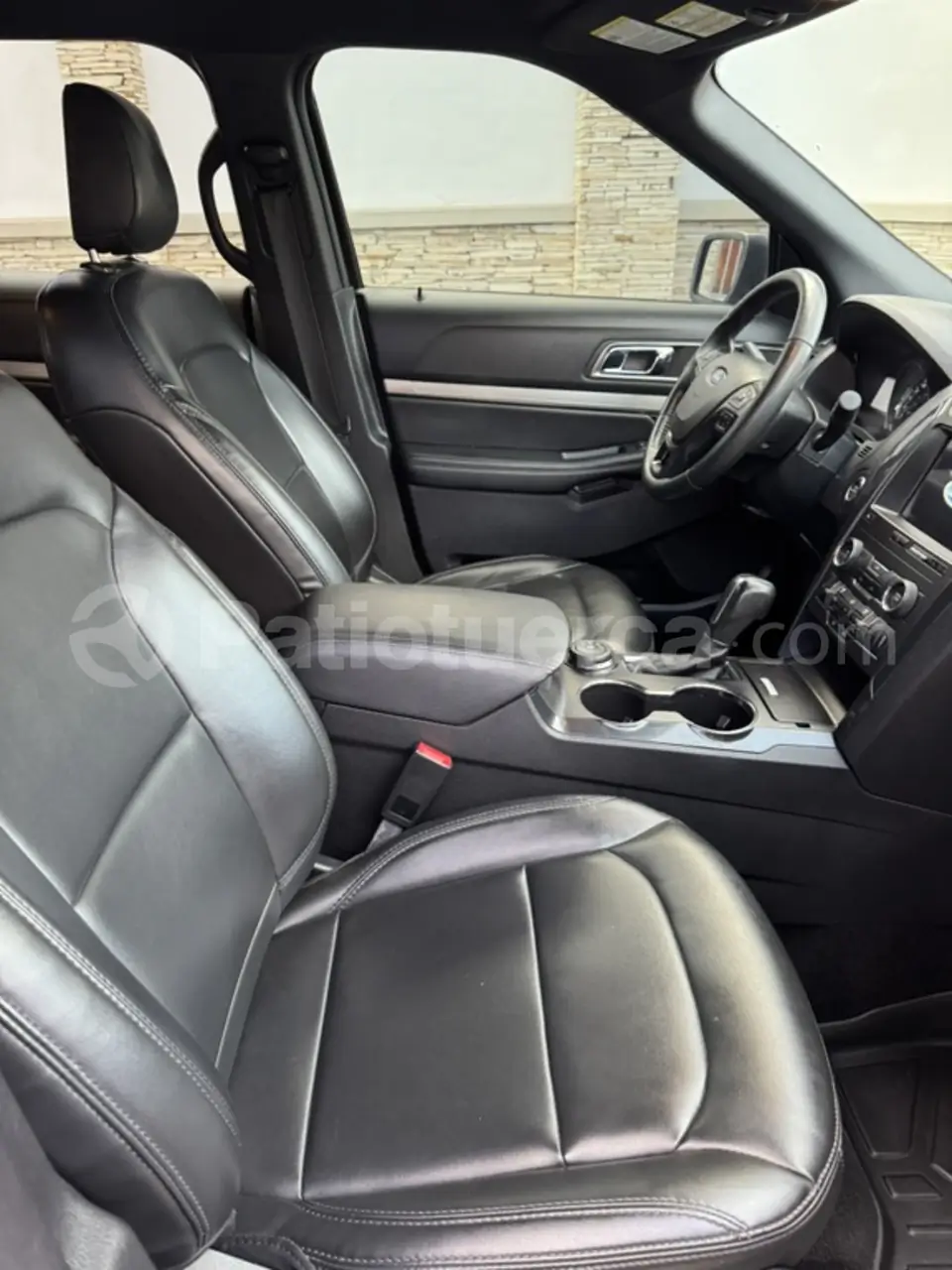 Foto 14 de Ford Explorer XLT