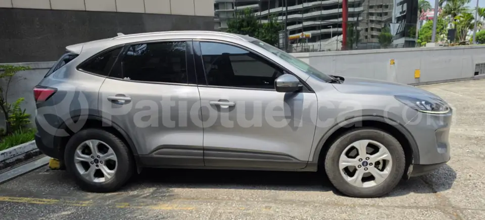 Foto 4 de Ford Escape Trend