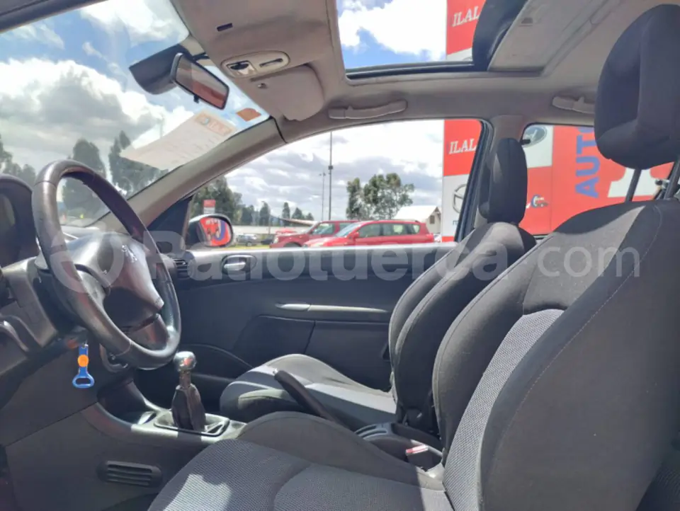 Foto 8 de Peugeot Berlina 206 Confort