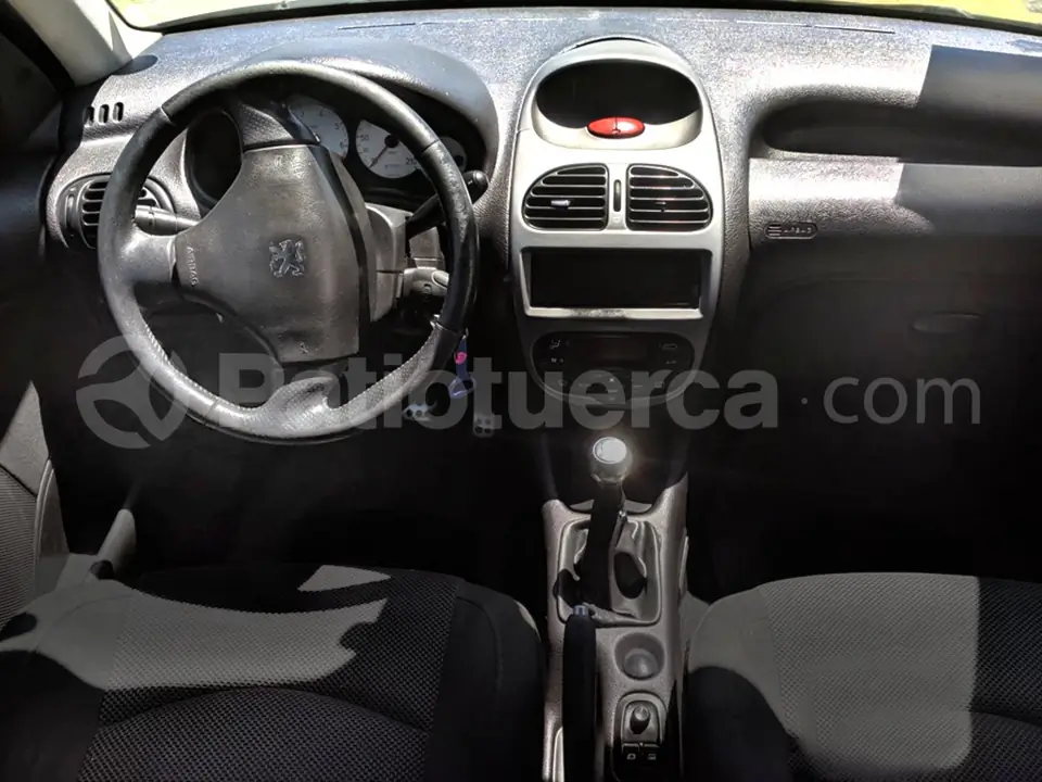 Foto 3 de Peugeot Berlina 206 Confort