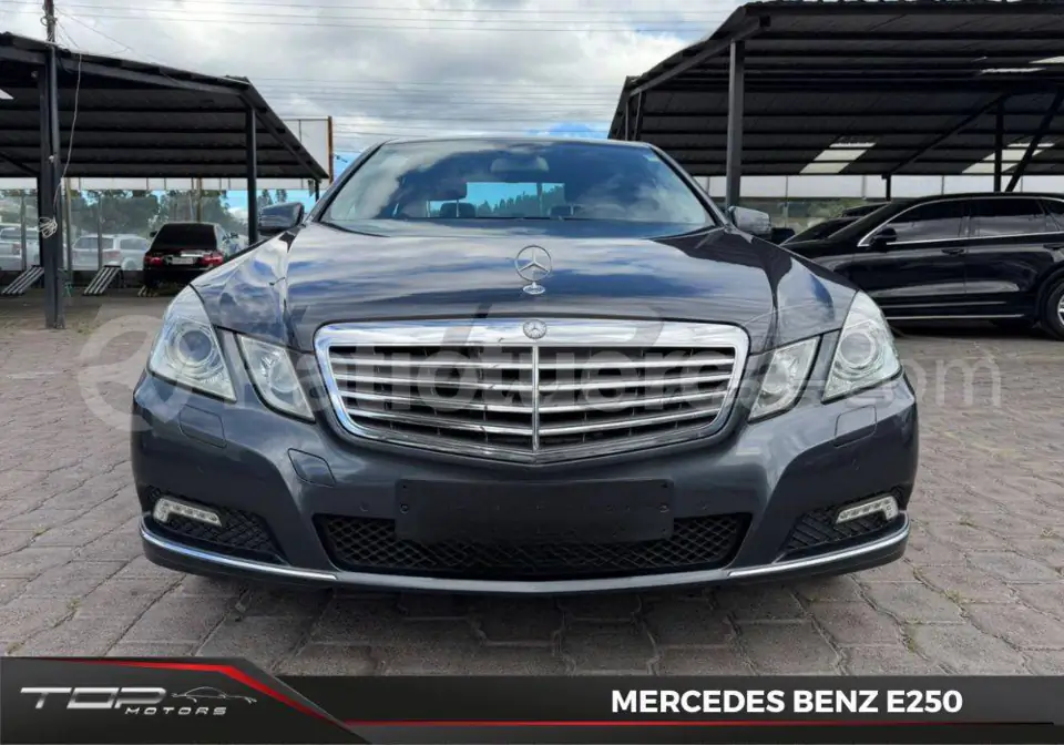 Foto 2 de Mercedes Benz E250