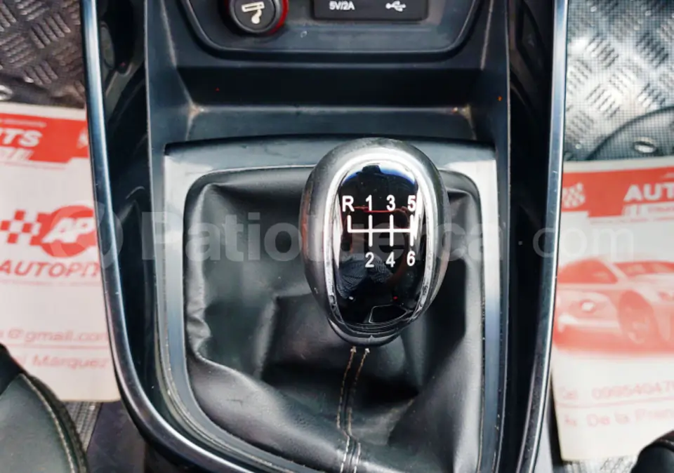 Foto 13 de Chevrolet Captiva LTZ Turbo