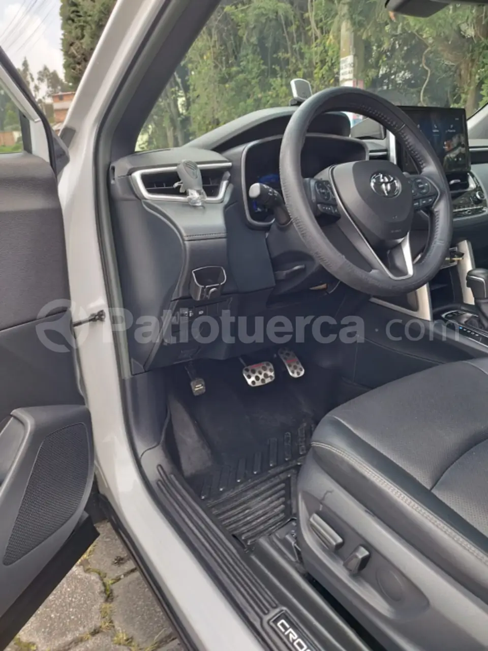 Foto 10 de Toyota Corolla Cross High