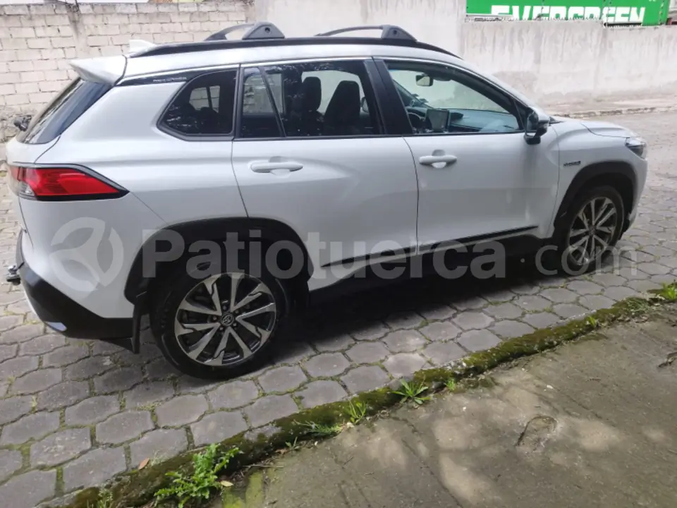 Foto 15 de Toyota Corolla Cross High